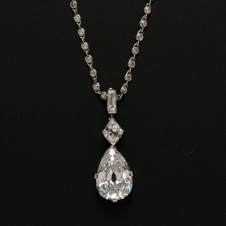 Diamant Erbschaft sign CARTIER necklace foto